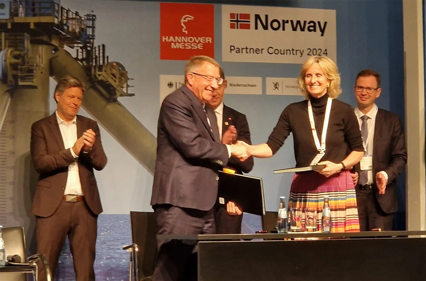 Carbon Management: Signing of a Memorandum of Understanding between Equinor and OGE